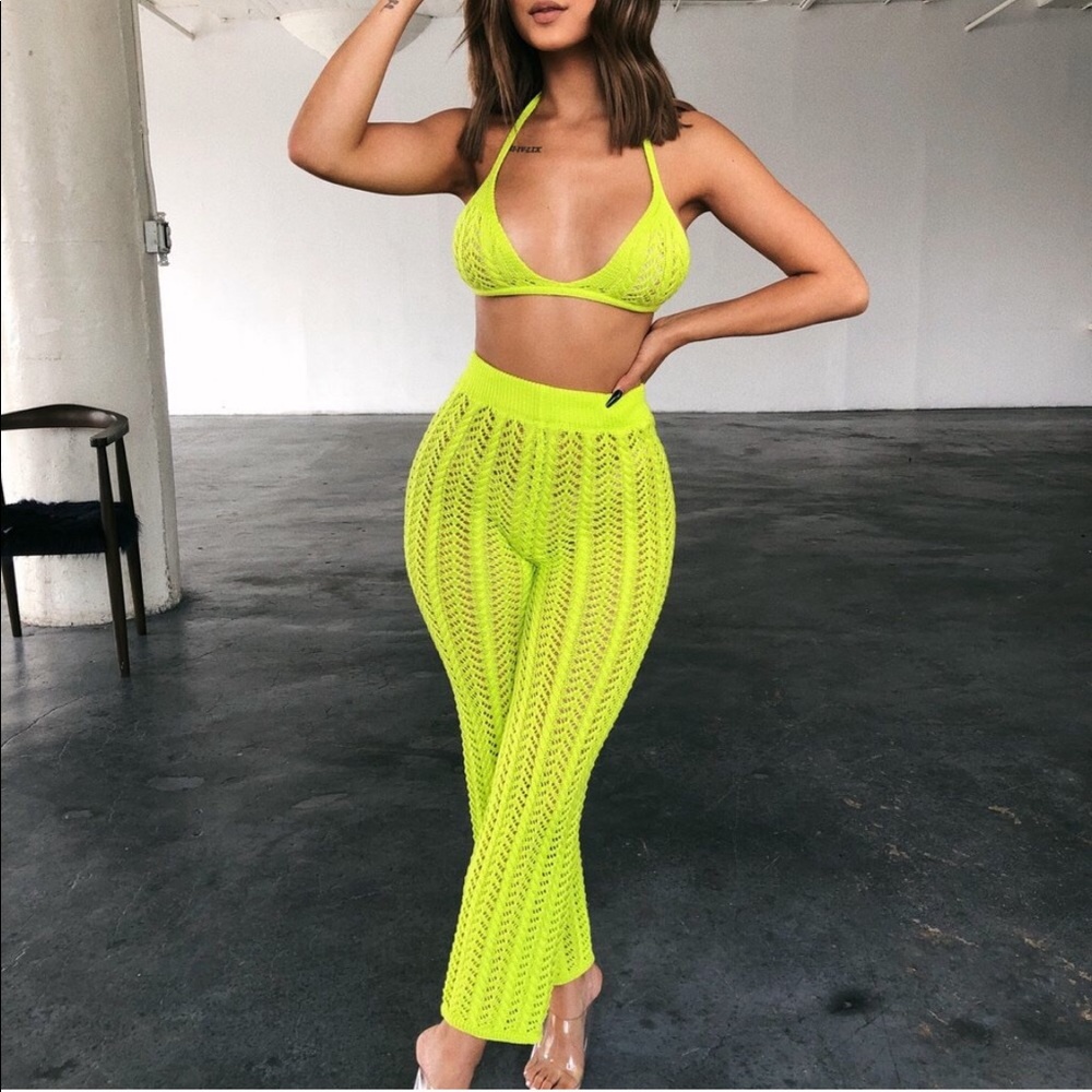 Two Piece Set - Picture 1 of 6